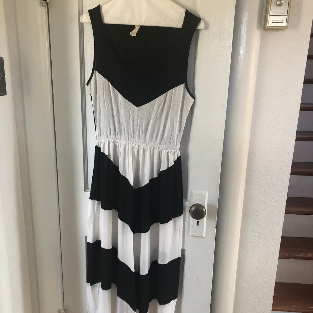 Coii Black and White Chevron Dress